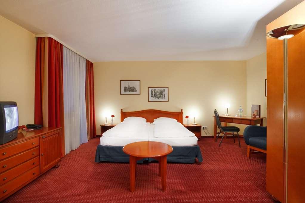 Azimut Hotel Nuremberga Quarto foto
